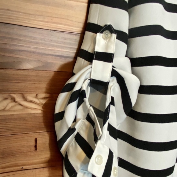 Eloquii Size 14 black and white striped shirtdress with curved hem. - Picture 3 of 8